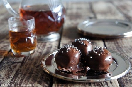 Trufas de galletas Oreo y chocolate. Receta