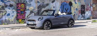 Probamos el MINI Cabrio: un divertido descapotable en miniatura en el que las sensaciones siguen siendo lo más importante