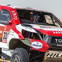 Este es el vídeo del aparatoso accidente de Fernando Alonso que casi le cuesta el Dakar en la décima etapa