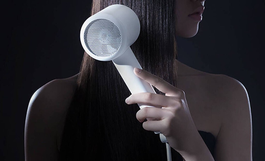 Un aparato imprescindible para mucha gente cuando viaja y justo se acaba de poner a su mínimo histórico: Mi Ionic Hair Dryer H300 