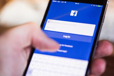 Facebook se adelanta a Apple y preguntará a los usuarios de iOS si permiten el rastreo de su actividad con fines publicitarios