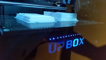 Imprimiendo una caja para la Raspberry Pi en la UP BOX