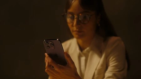 iPhone 15 の謎と確かさ 09