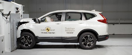 Euro NCAP apunta cinco estrellas a Mercedes-Benz Clase G, Honda CR-V y SEAT Tarraco