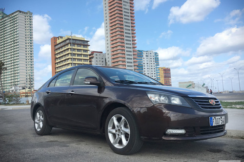 Probamos el Geely Emgrand EC7, nuestro primer y sorprendente coche 'Made in China'