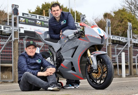 Rivales y ahora compañeros: John McGuinness y Michael Dunlop correrán juntos en el IOMTT 2018