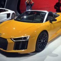 Aquí tienes el Audi R8 Spyder y sus 540 caballos para soltarte la melena