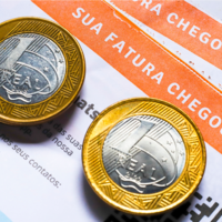 Adeus à conta de luz abusiva: a estratégia das jovens mulheres que fez a procura por uma alternativa energética explodir 650% 