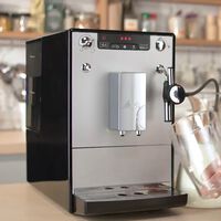 Nunca más un mal café: Amazon rebaja la cafetera superautomática de Melitta favorita de Lidl que prepara espressos y cappuccinos 