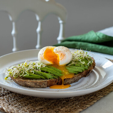 Cómo hacer unos huevos mollet de matrícula de honor y nueve recetas en que utilizarlos