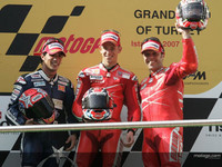 Moto GP, Stoner 2, Rossi 1
