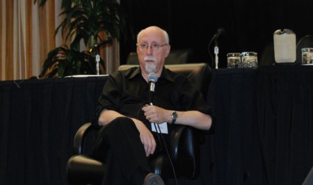 Walt Mossberg opina lo que cada vez más usuarios opinan: el software de Apple debería mejorar