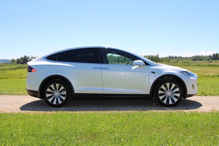TESLA2