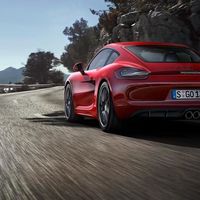 Una abuela sale a rodar con todo lo que da su Porsche porque "no podía dormir"