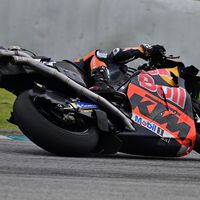 La crisis de KTM es peor de lo que se creía. 80.000 motos vendidas menos, casi 2.000 empleados a la calle y pérdidas millonarias 