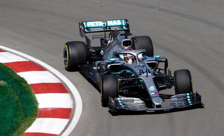 ¡Polémica en Canadá! Sebastian Vettel cruza primero la línea de meta pero la FIA decide que el ganador es Lewis Hamilton