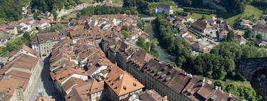Friburgo es la gran joya oculta de Suiza: una de las mejores ciudades medievales de Europa con paisajes de postal y sin masificaciones