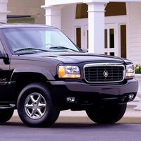 Cadillac está celebrando 20 años de la llegada de su SUV de lujo, el Escalade