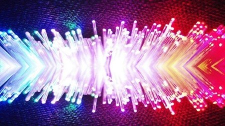 Alcatel y BT prueban enlaces de fibra óptica a 1,4 Tbps en una red real