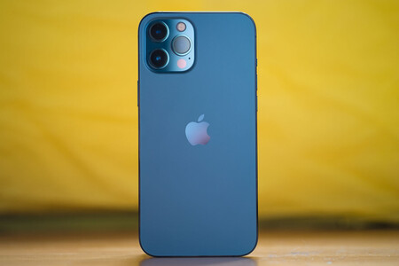 Apple vende casi 60% de todos los móviles de gama alta mientras Huawei cae en picado, según Counterpoint