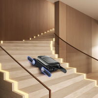 No era ninguna broma: el robot aspirador que sube escaleras es real, llega a España y no, no es un robot aspirador