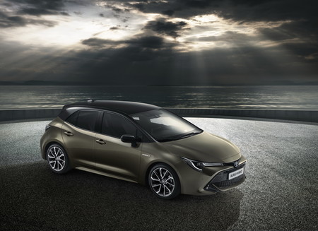 Toyota Auris 2019, más deportivo y ecológico que nunca