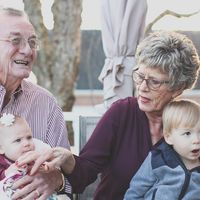 Un padre divorciado pierde la custodia de sus hijos por dejarlos demasiado tiempo al cuidado de sus abuelos