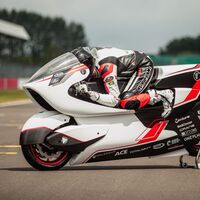 Esta moto eléctrica quiere ser la más rápida del mundo: más de 400 km/h con sólo 134 CV y un enorme agujero
