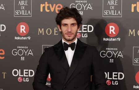 Quim Gutiérrez apuesta a los básico para un formidable look en los premios Goya 2018
