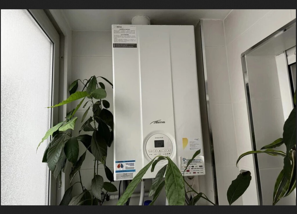 El fin de las calderas de gas y gasóleo ha comenzado. Estas son las mejores alternativas para tener calefacción y agua caliente en casa 