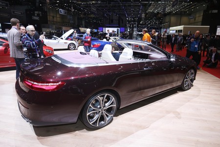 Salon De Ginebra 2017000