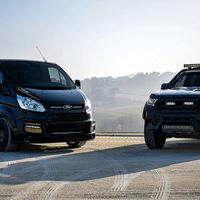 Valentino Rossi se pasa a los coches, customizando una ediciones limitadas de Ford Ranger y Transit 
