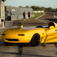 El Ferrari Monza SP1 del pueblo existe y es este restomod del Mazda MX-5 original