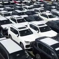 Hay 8.000 coches destinados a Rusia bloqueados en un puerto de Bélgica y no saben qué hacer con ellos 