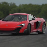 Chris Harris, el McLaren 675LT y otro vídeo de esos que no te debes perder