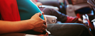 Viajar en avión en el embarazo: respondemos a siete preguntas frecuentes