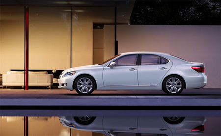 Rompiendo mitos de los híbridos: la potencia de los híbridos Toyota