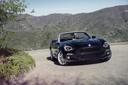 Nuevo Fiat 124 Spider, de roadster japonés a deportivo clásico italiano