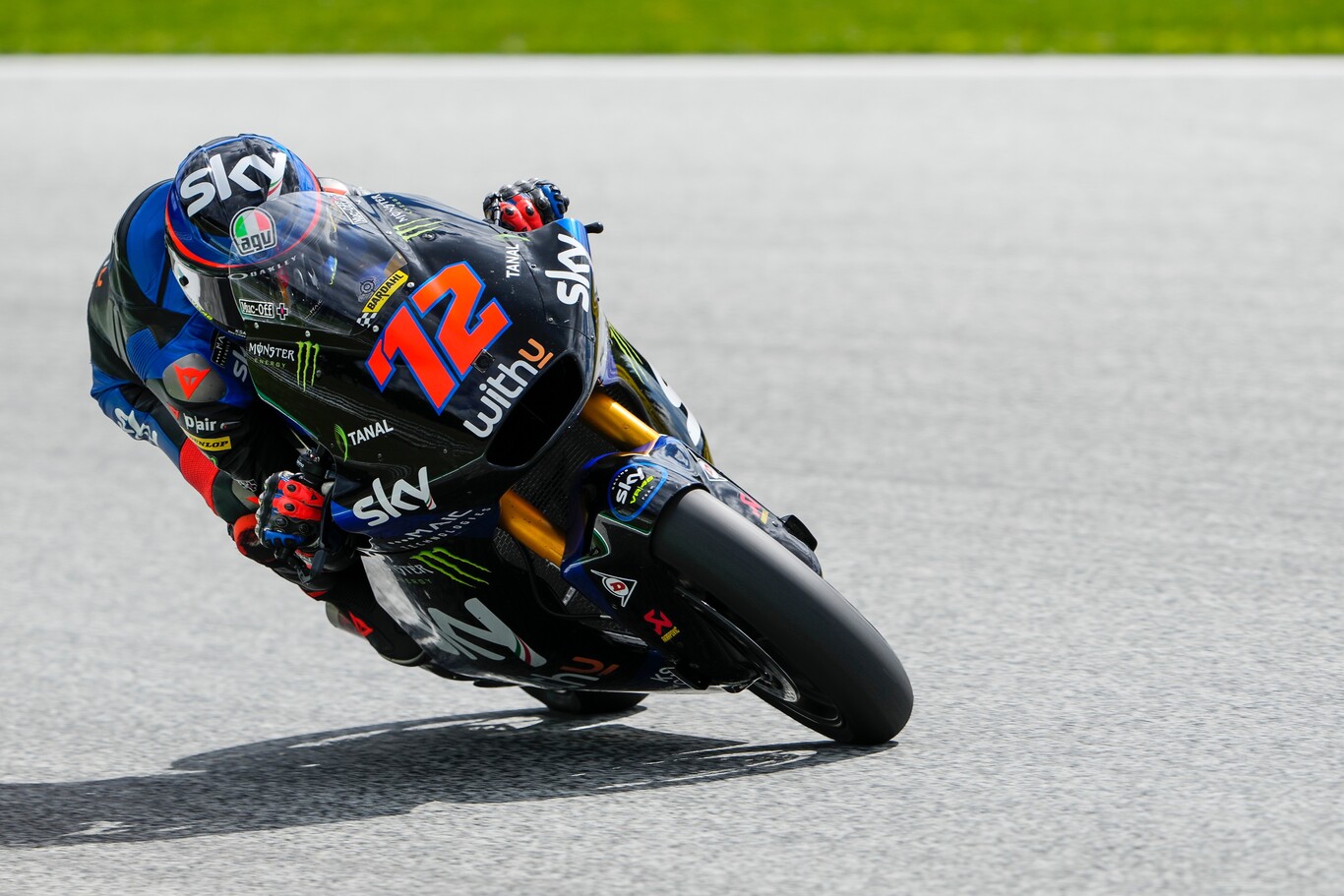 Marco Bezzecchi se vuelve a meter en la batalla por el mundial de Moto2 ganando en el Red Bull Ring