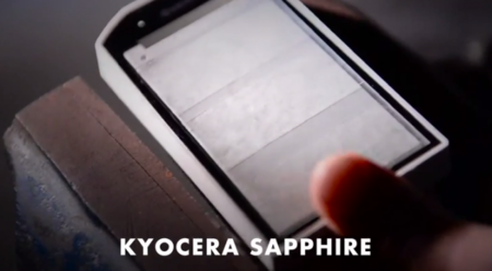 Kyocera apuesta por el cristal de zafiro