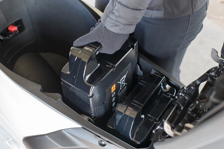 Yamaha Neos 2022 010