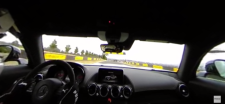 ¿Tienes curiosidad de ver al Mercedes-AMG GT R en acción? Bueno aquí lo tienes y en video 360º
