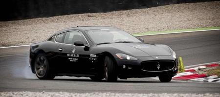 Cursos de conducción Maserati: dominando el tridente