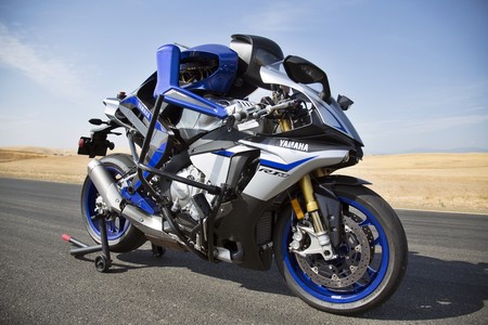 No, el Motobot de Yamaha no ha batido a Valentino Rossi, pero tampoco está tan lejos