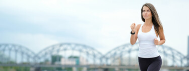 Este es el tiempo mínimo de ejercicio que deberías hacer para combatir el sedentarismo si pasas ocho horas sentado 