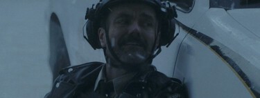 Hoy en streaming, 90 minutos de acción brutal en la nieve del creador de John Wick con un toque a un mítico thriller de los 90 