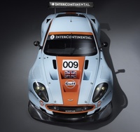 Aston Martin DBR9s con los colores de Gulf, combinación perfecta