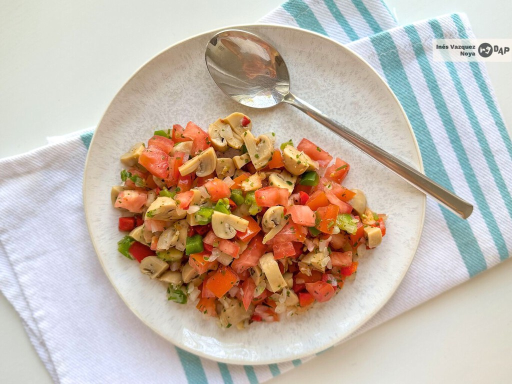 La cena ultraligera para sobrevivir a las noches de verano sin pasar calor en la cocina, a base de champiñones y limón