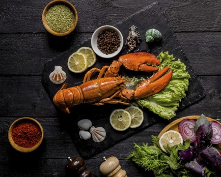 Langosta al mojo de ajo. Receta de la cocina tradicional mexicana