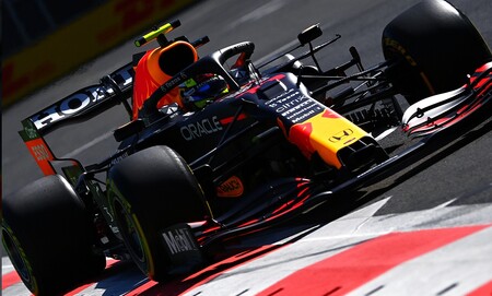 Sergio Pérez lidera el doblete de Red Bull en Bakú, Ferrari se mantiene arriba y Mercedes desespera